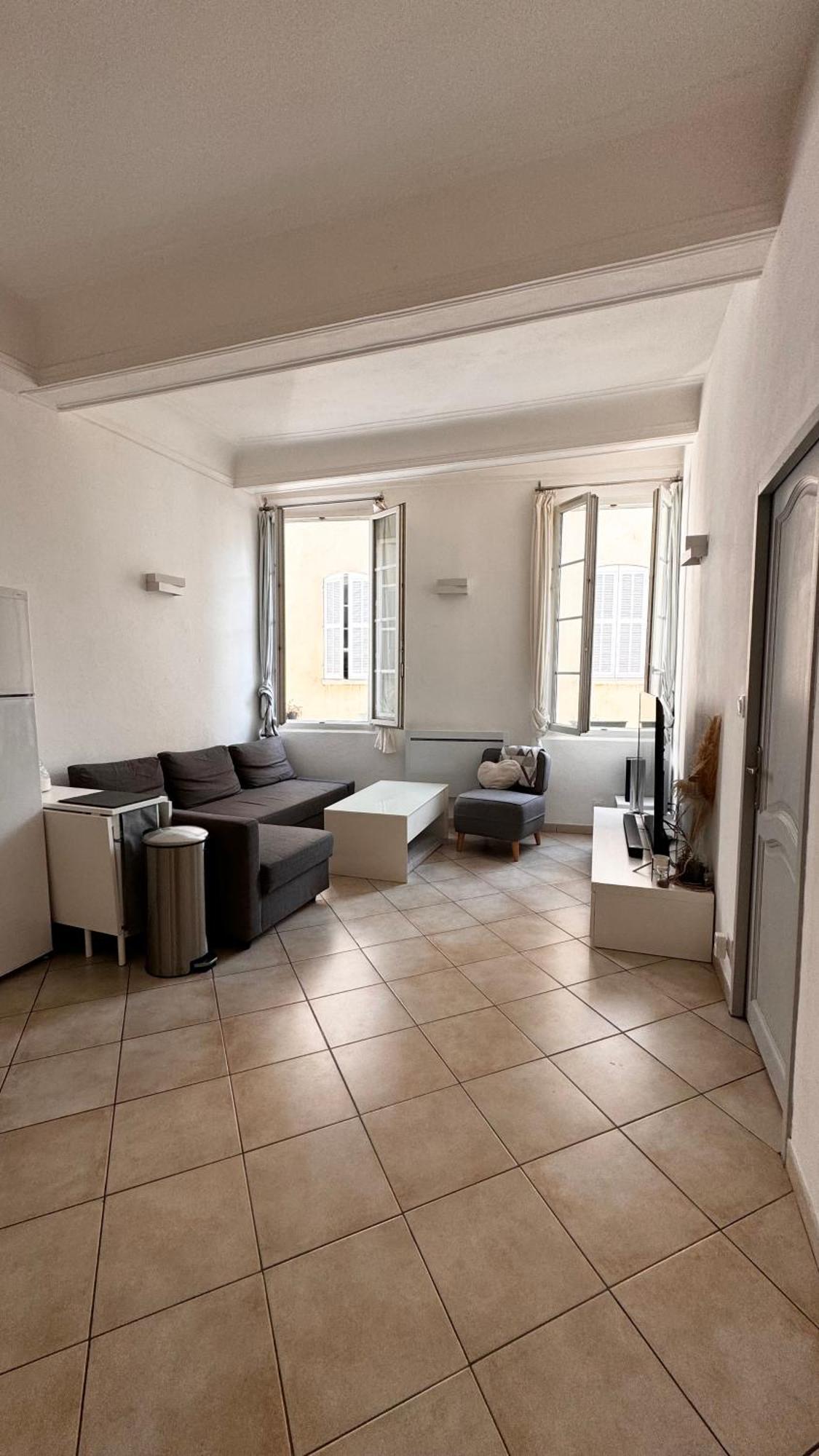 Fabuleux Logement Le Beausset Luaran gambar